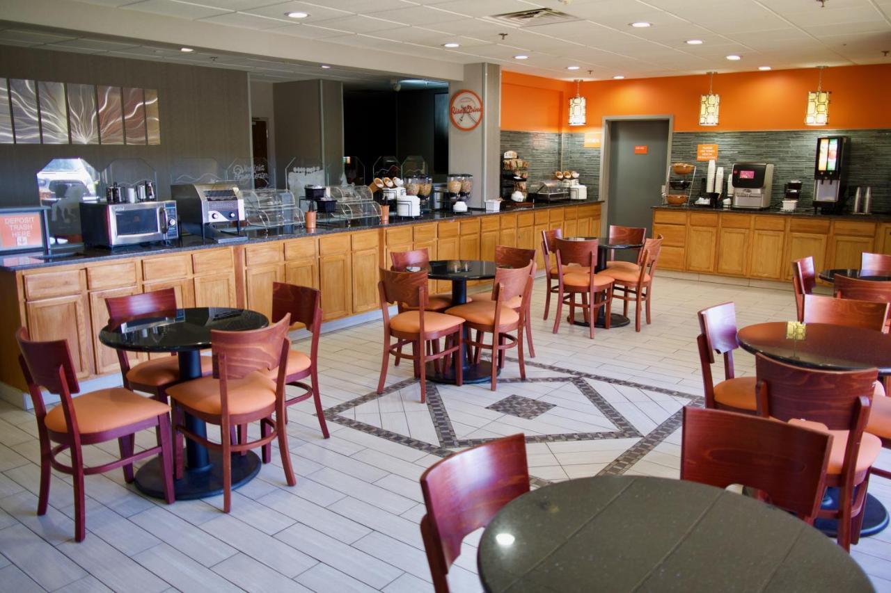 Howard Johnson By Wyndham Lexington Exterior foto