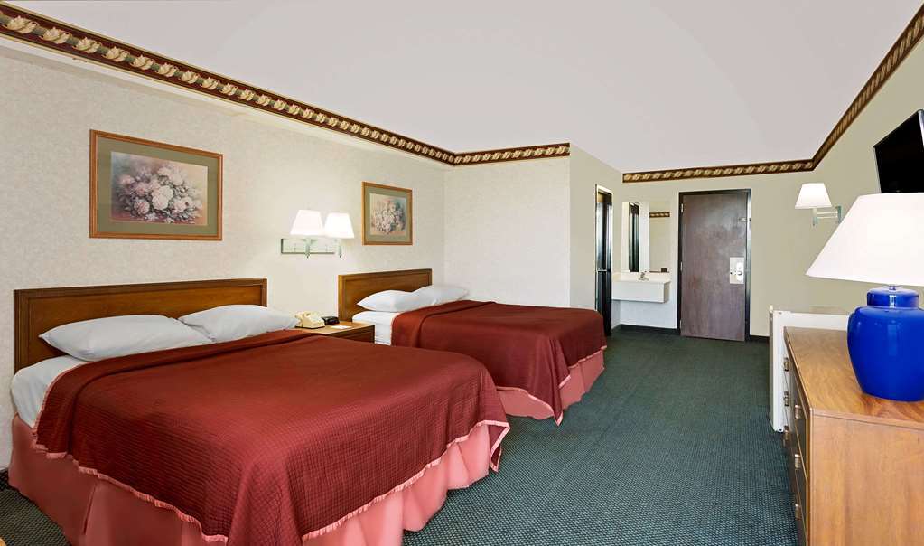 Howard Johnson By Wyndham Lexington Habitación foto